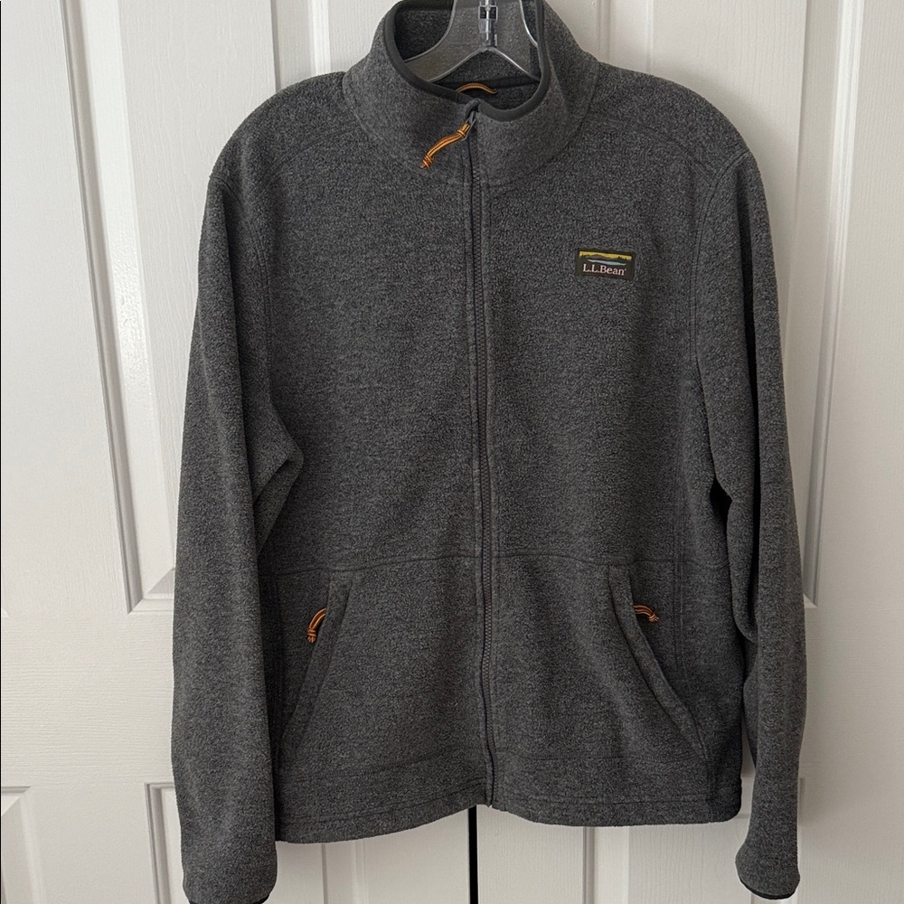 L.L. Bean Men's Charcoal Zip-Up Sweater in Grey fleece